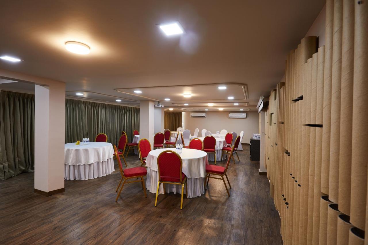 Aureole Mrida - A Boutique Hotel Лонавала Екстериор снимка